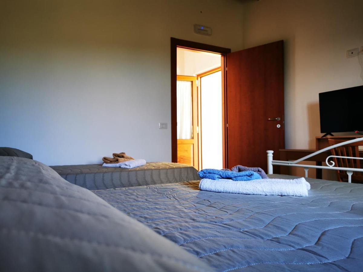 Agriturismo B&B Il Girasole Roccadaspide エクステリア 写真