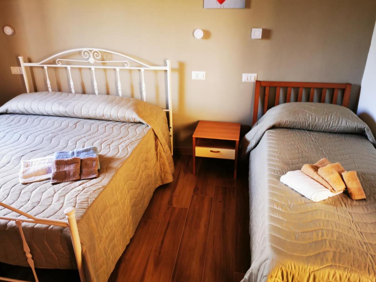 Agriturismo B&B Il Girasole Roccadaspide エクステリア 写真